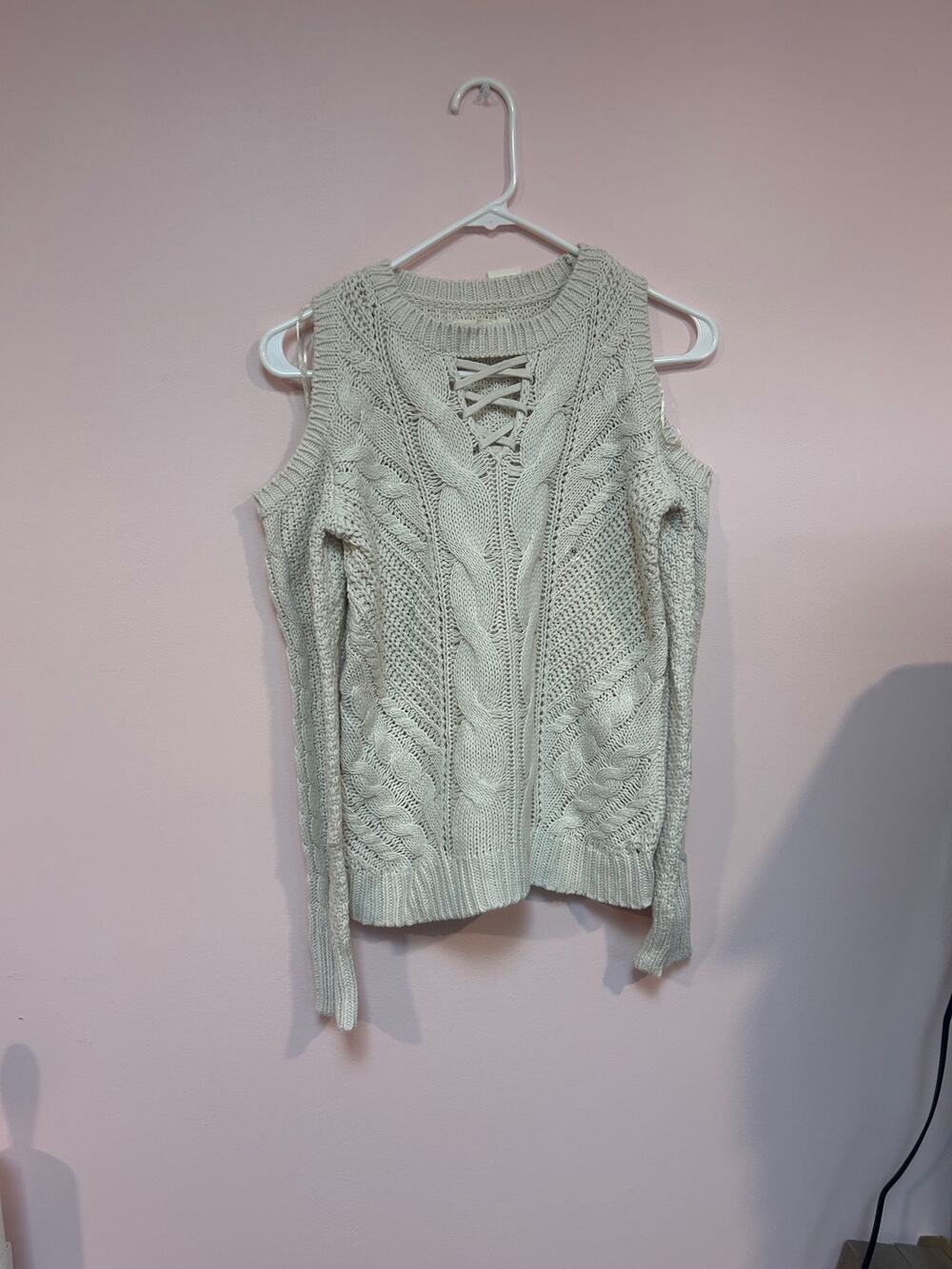 Aeropostale Peak A Boo Sweater *XS*
